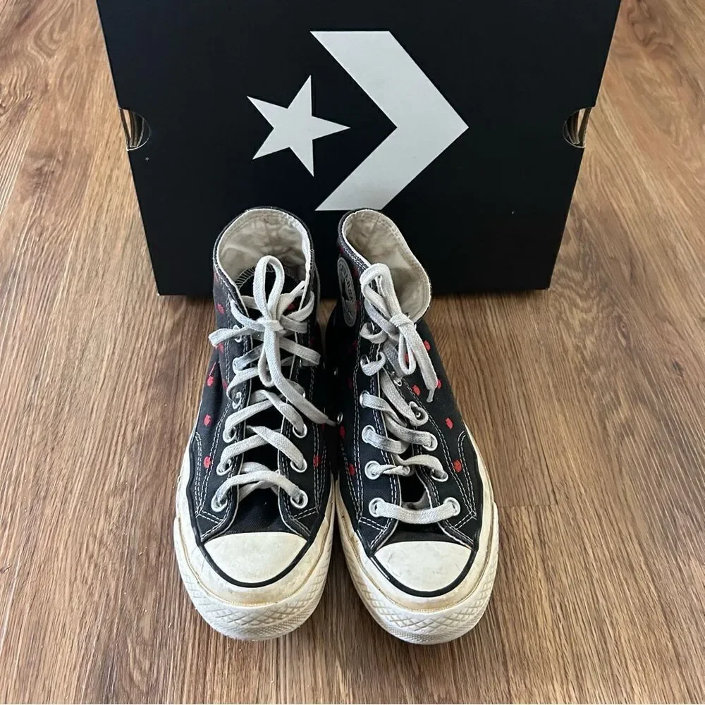 CONVERSE all Star Chuck Taylor hi top kiss lips embroidered lace up shoes sz7 - Picture 8 of 9